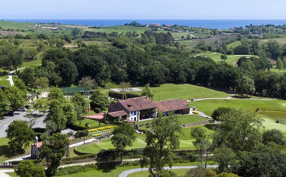 Santa Marina Golf en San Vicente de la Barquera