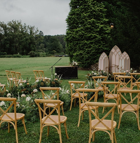 Jardines Ceremonia al aire libre en el exterior de la finca