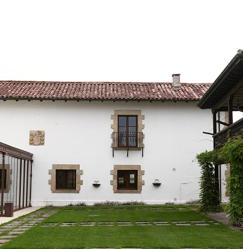 La Casona Vista general del edificio de La Casona